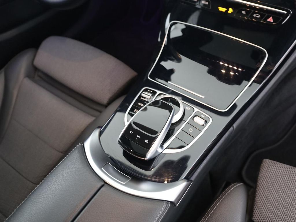 Mercedes-Benz C 300 2020