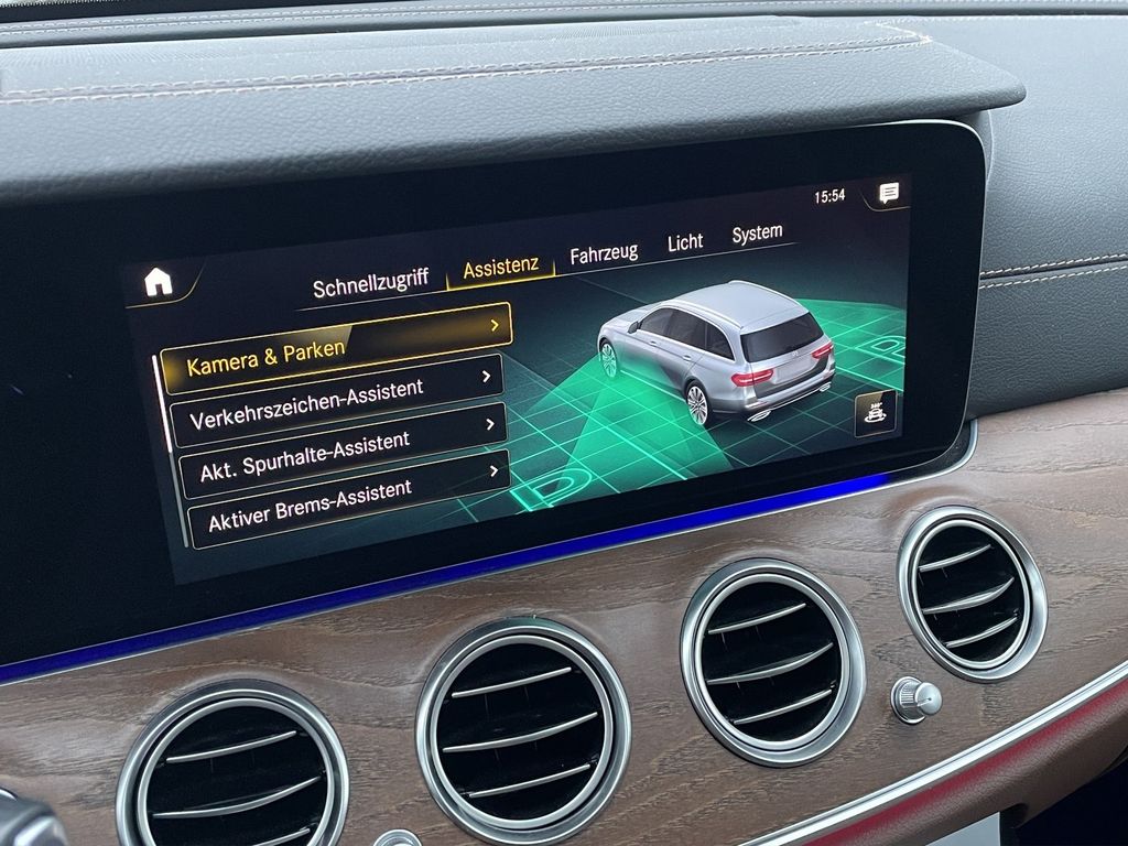 Mercedes-Benz E 300 2021