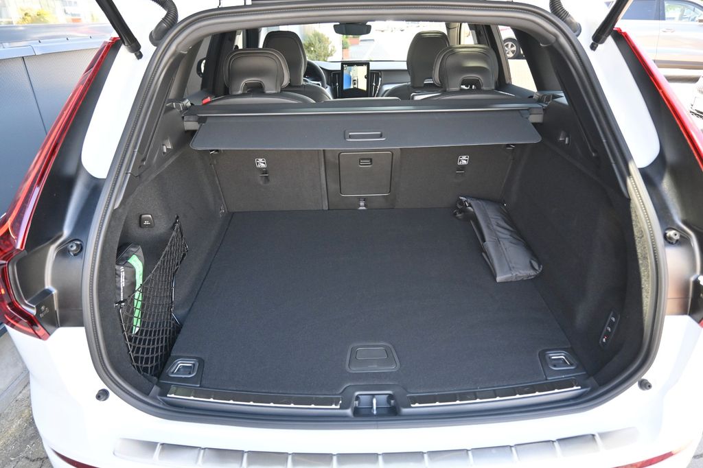 Volvo XC60 2025