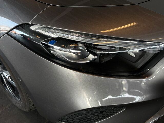 Mercedes-Benz A 220 2024