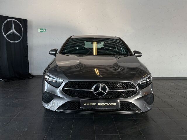 Mercedes-Benz A 220 2024