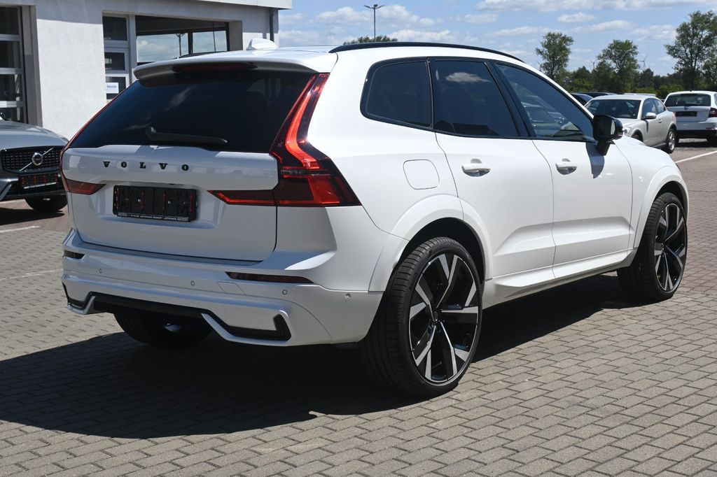 Volvo XC60 2025