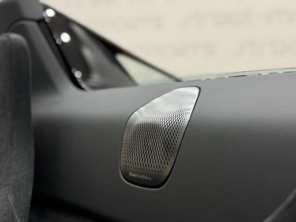 McLaren Artura 2025