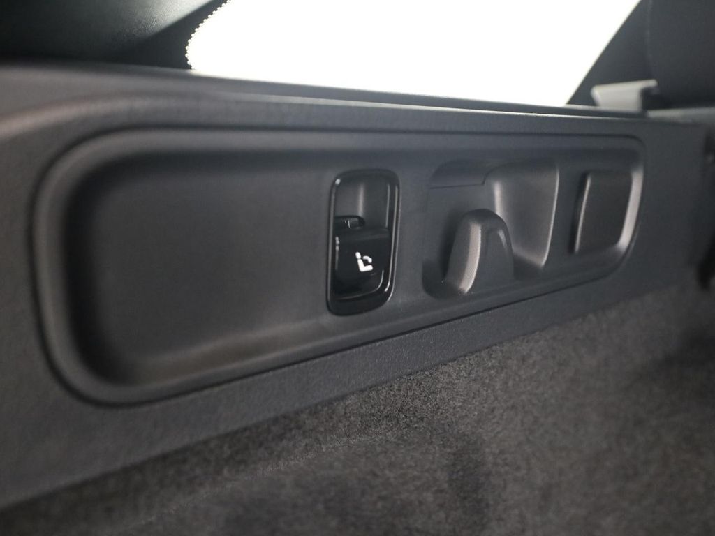 Mercedes-Benz C 220 2026