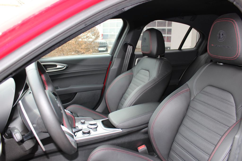 Alfa Romeo Giulia 2023