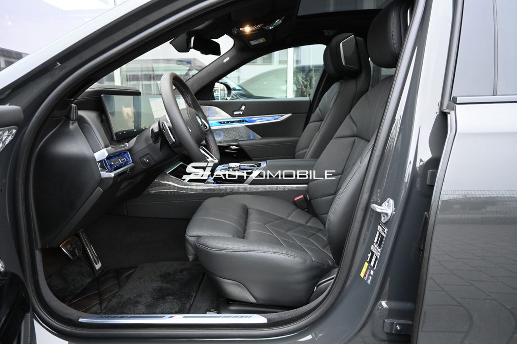 BMW i7 2024