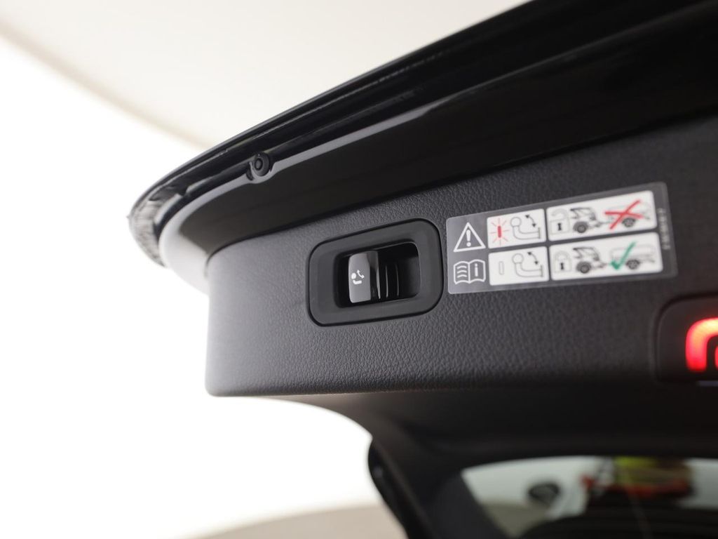 Mercedes-Benz C 220 2026