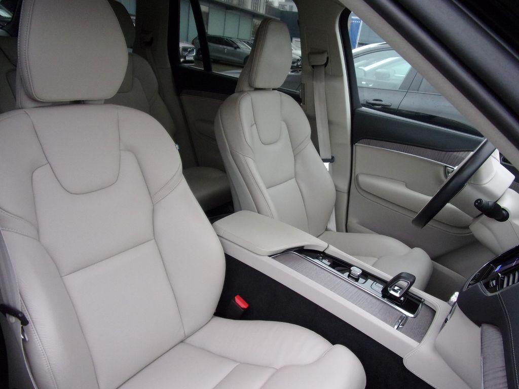 Volvo XC90 2022