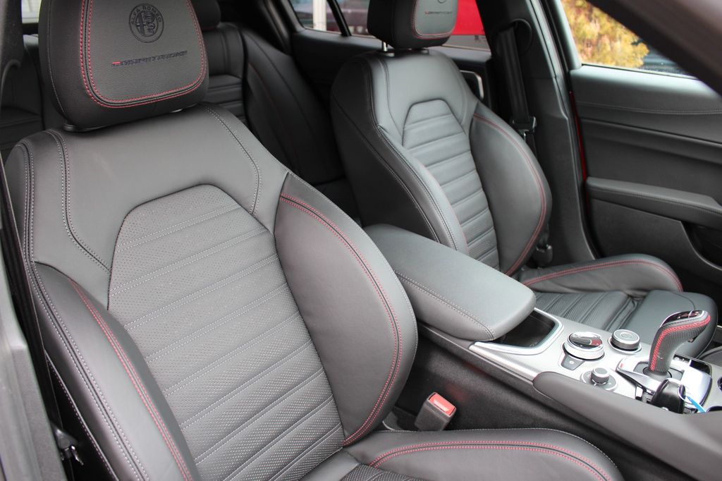 Alfa Romeo Giulia 2023