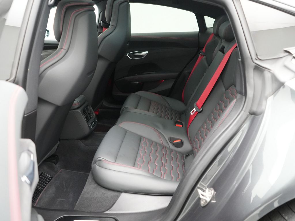 Audi RS e-tron GT 2022