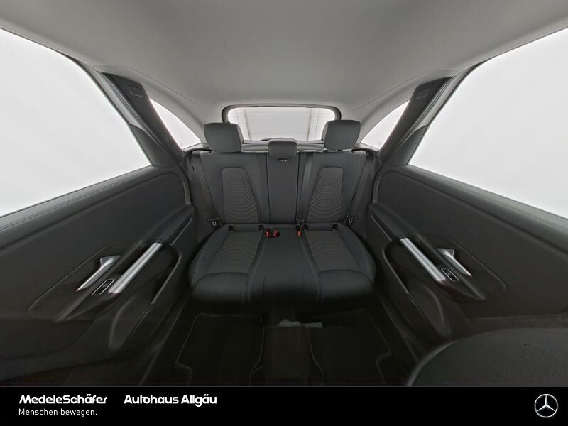 Mercedes-Benz B 200 2024