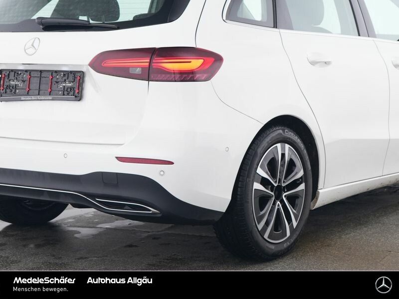 Mercedes-Benz B 200 2024