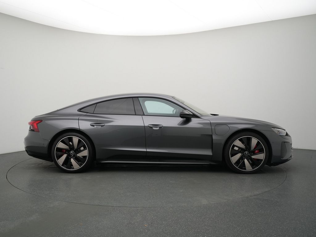 Audi RS e-tron GT 2022