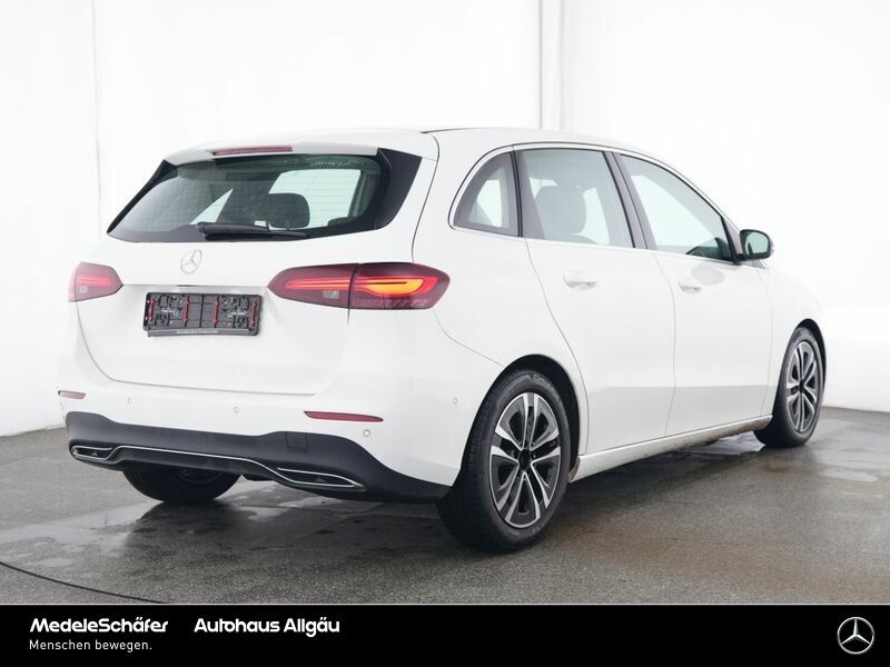 Mercedes-Benz B 200 2024