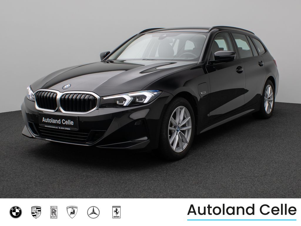 BMW 330 2022