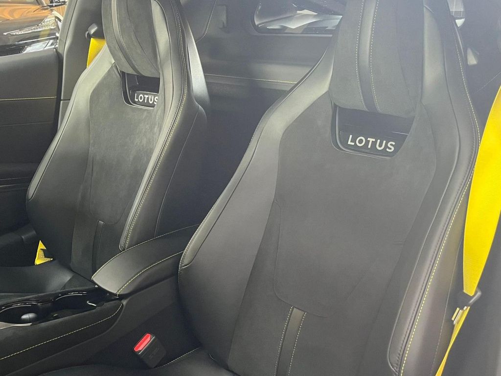 Lotus Emira