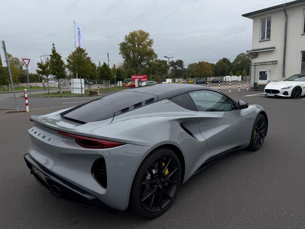 Lotus Emira 2025