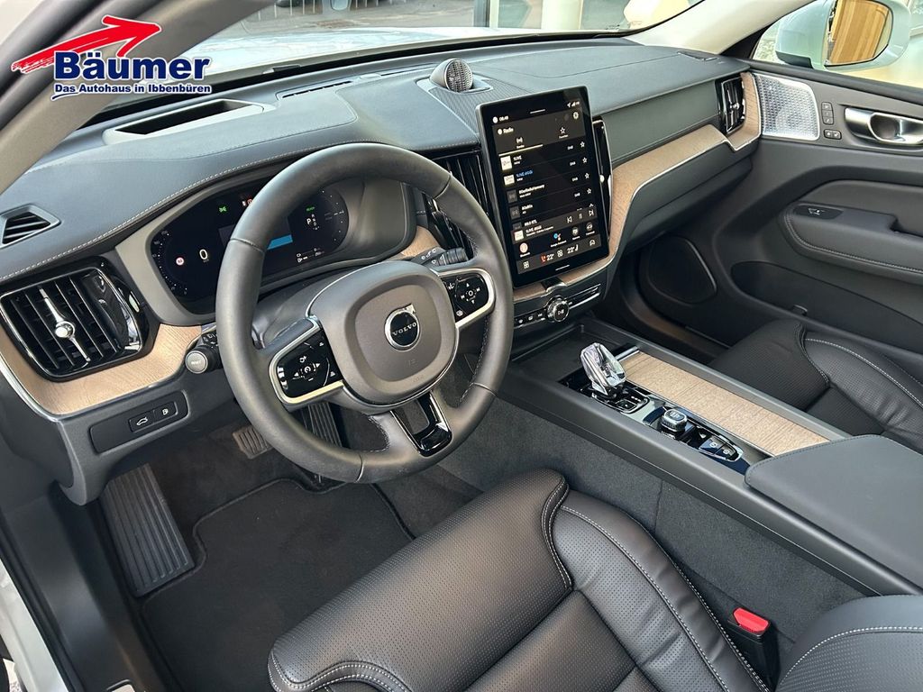 Volvo XC60 2025