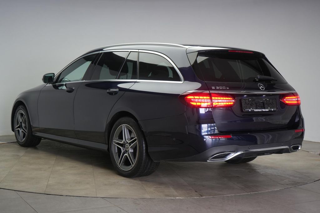 Mercedes-Benz E 300 2022
