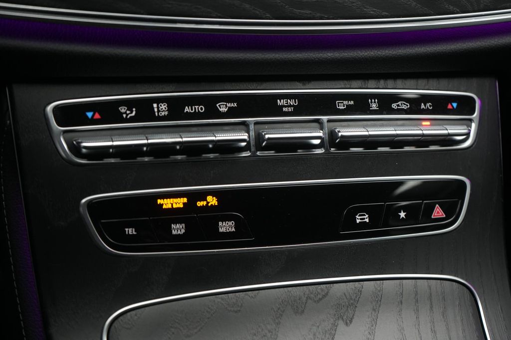 Mercedes-Benz E 300 2022