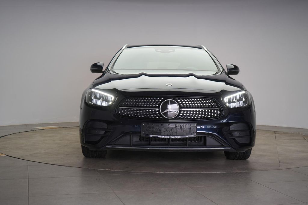 Mercedes-Benz E 300 2022
