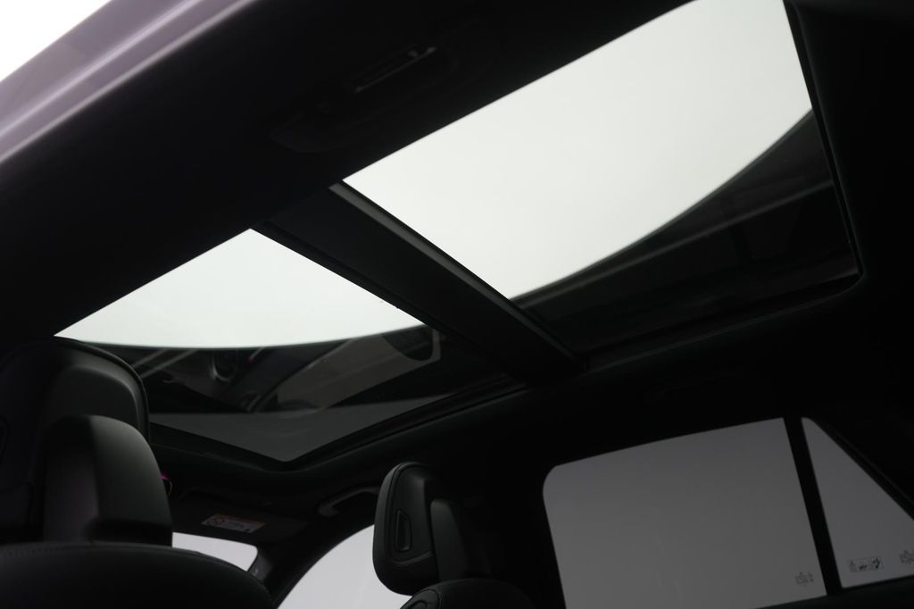 Mercedes-Benz GLC 300 2023