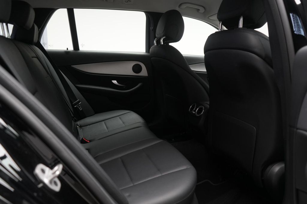 Mercedes-Benz E 300 2021