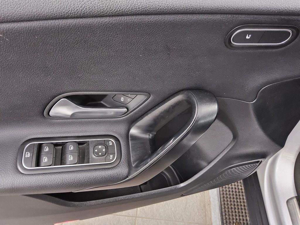 Mercedes-Benz A 180 2022