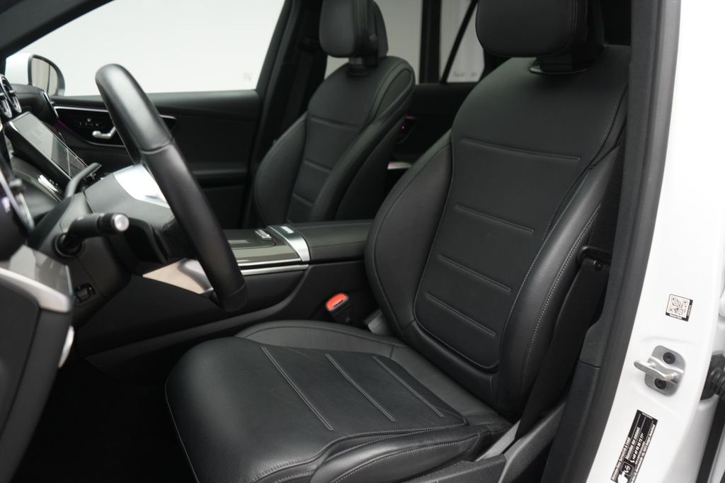 Mercedes-Benz GLC 300 2023