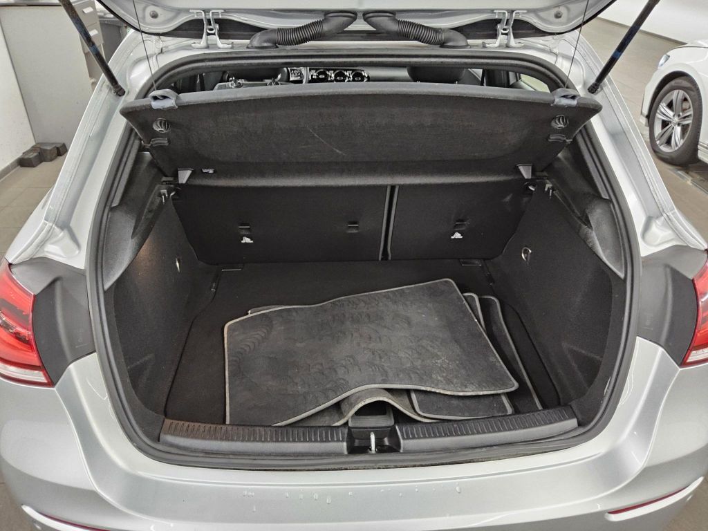 Mercedes-Benz A 180 2022