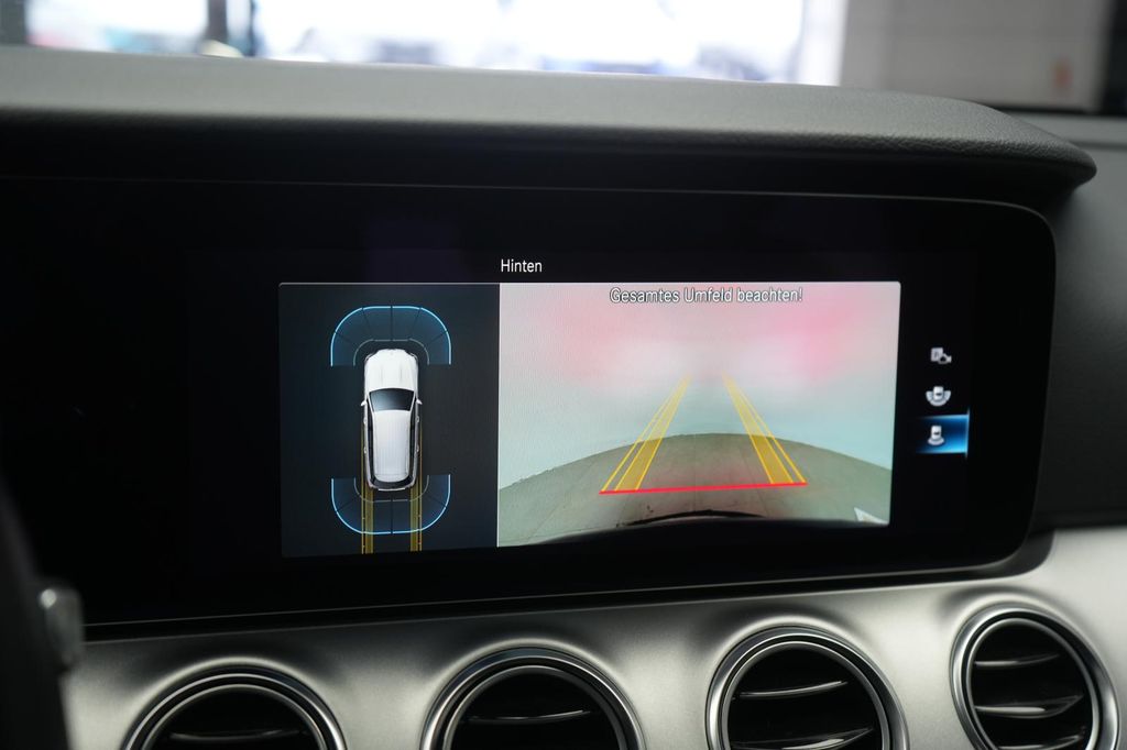 Mercedes-Benz E 300 2021