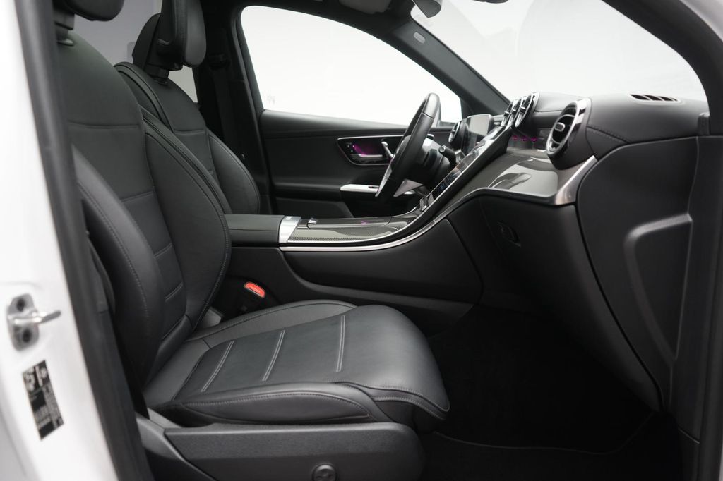 Mercedes-Benz GLC 300 2023