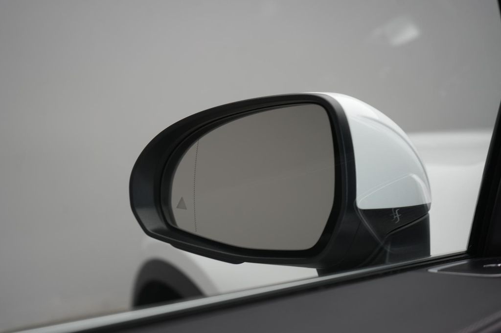 Mercedes-Benz GLC 300 2023