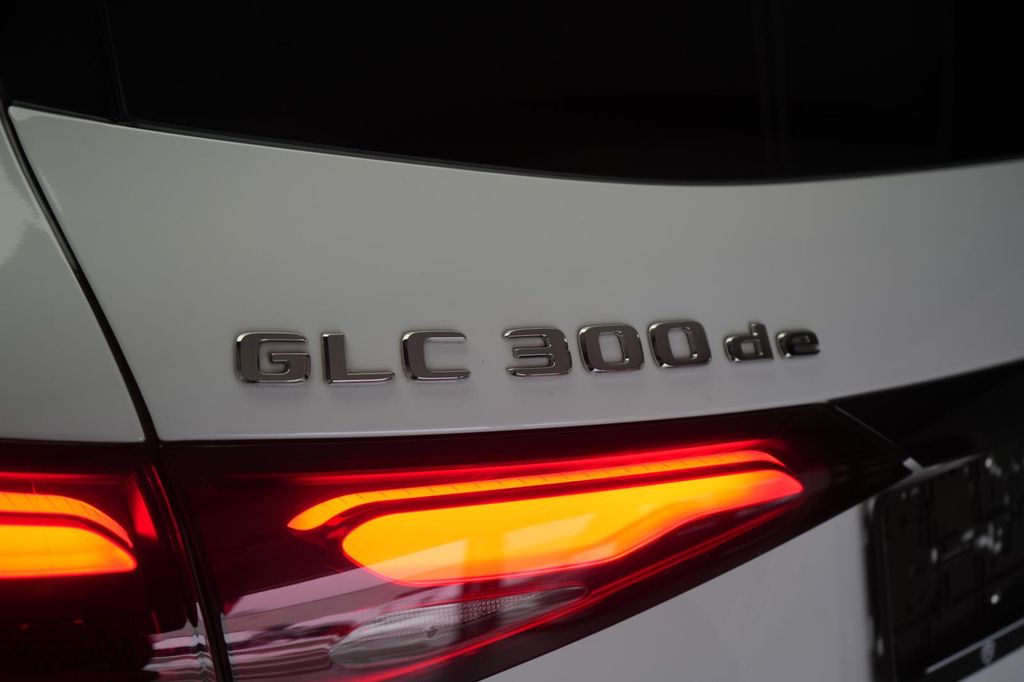 Mercedes-Benz GLC 300 2023