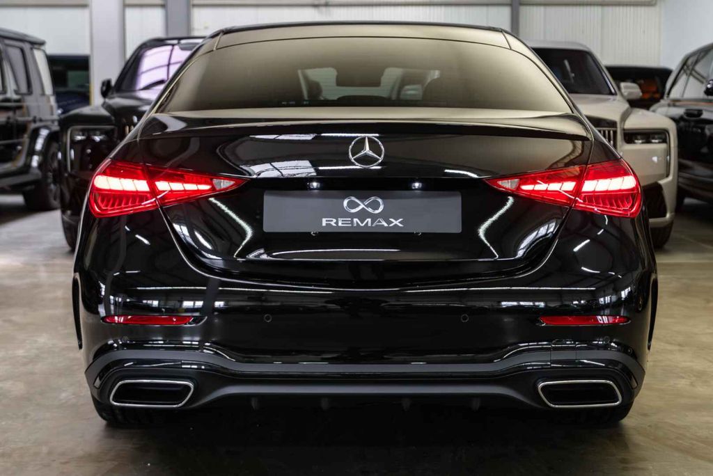 Mercedes-Benz C 300 2026