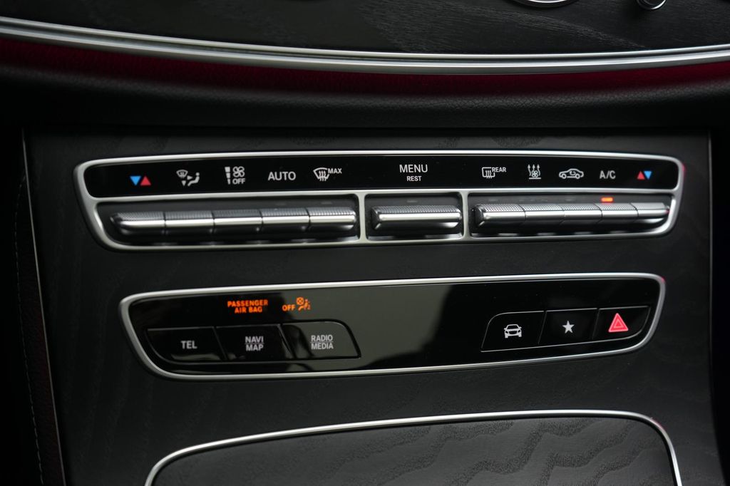 Mercedes-Benz E 300 2022