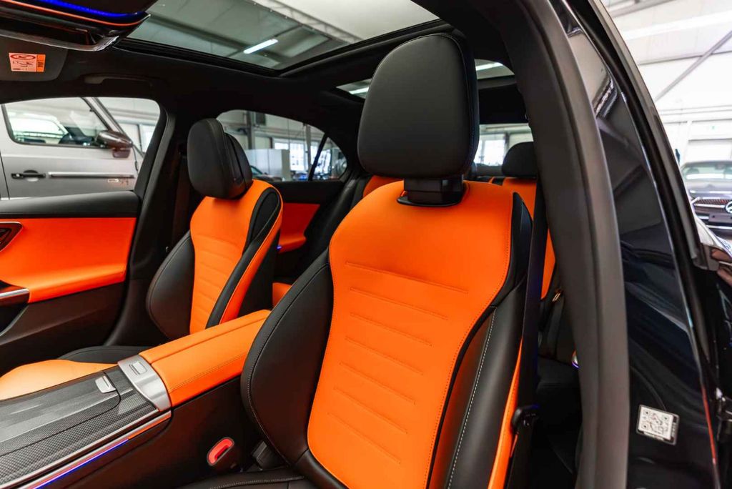 Mercedes-Benz C 300 2026