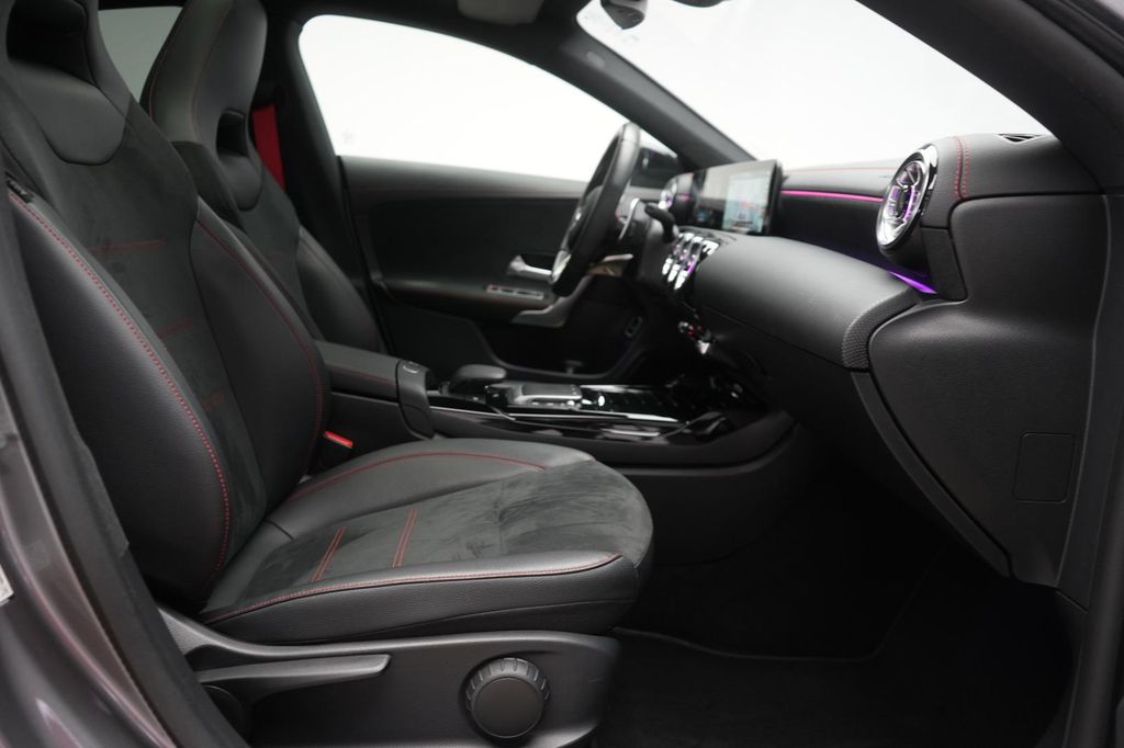 Mercedes-Benz CLA 45 AMG 2021