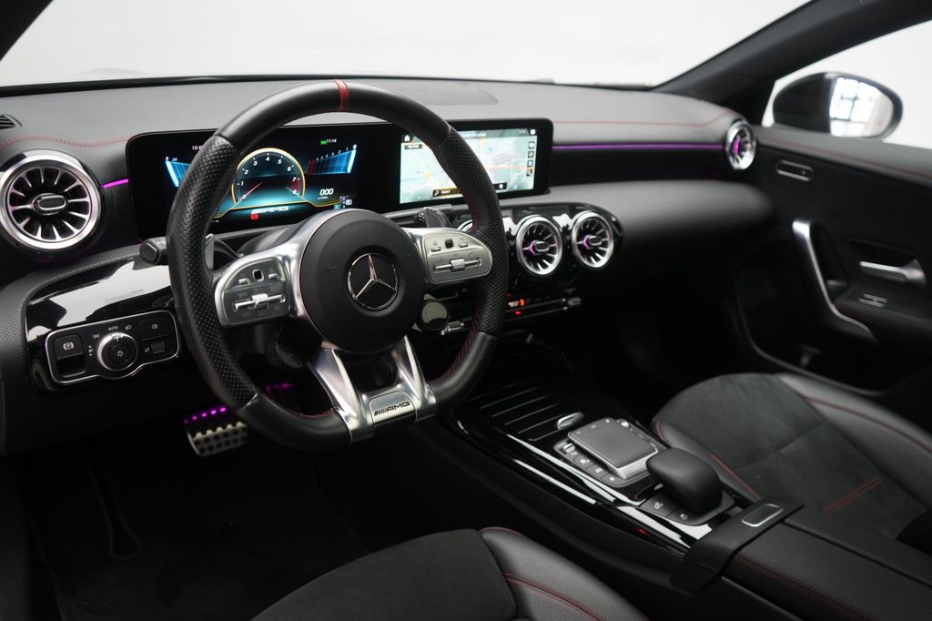 Mercedes-Benz CLA 45 AMG 2021