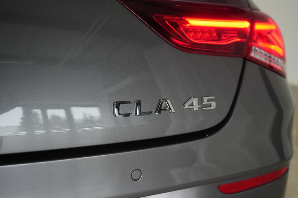 Mercedes-Benz CLA 45 AMG 2021