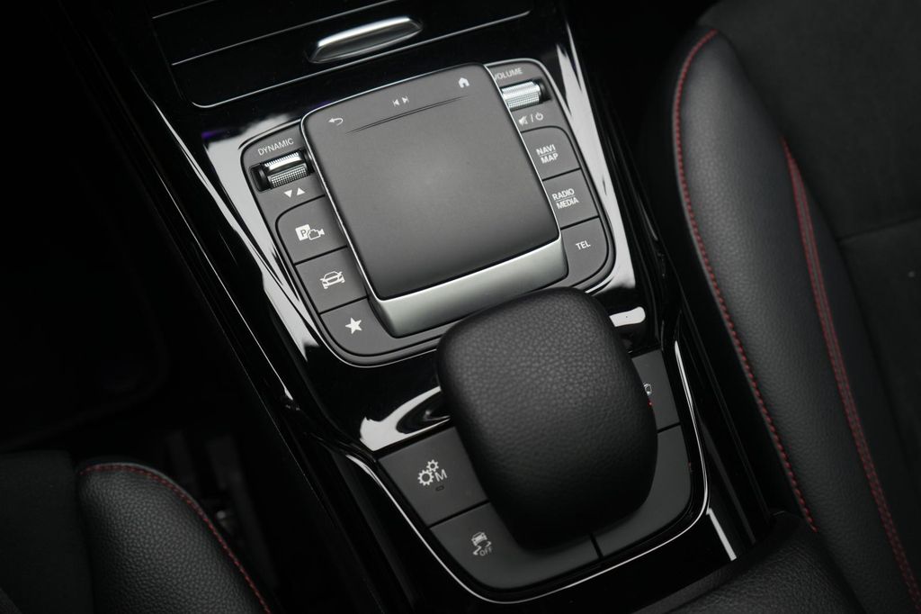 Mercedes-Benz CLA 45 AMG 2021