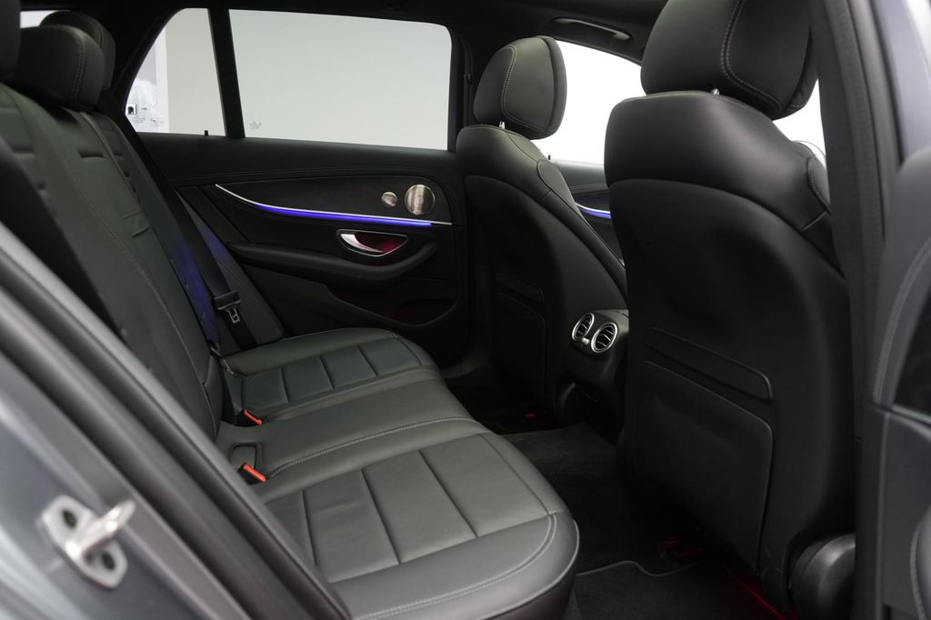 Mercedes-Benz E 300 2022