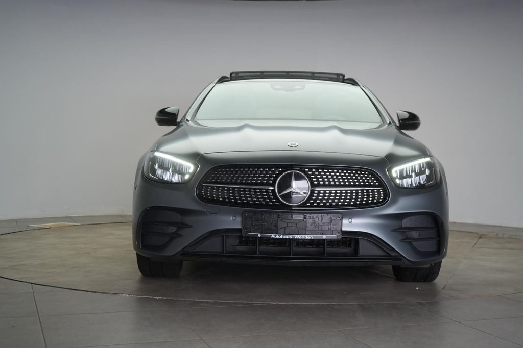 Mercedes-Benz E 300 2022