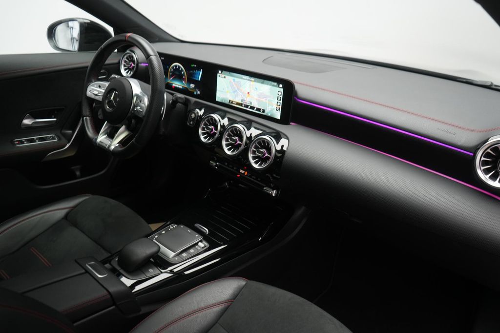 Mercedes-Benz CLA 45 AMG 2021