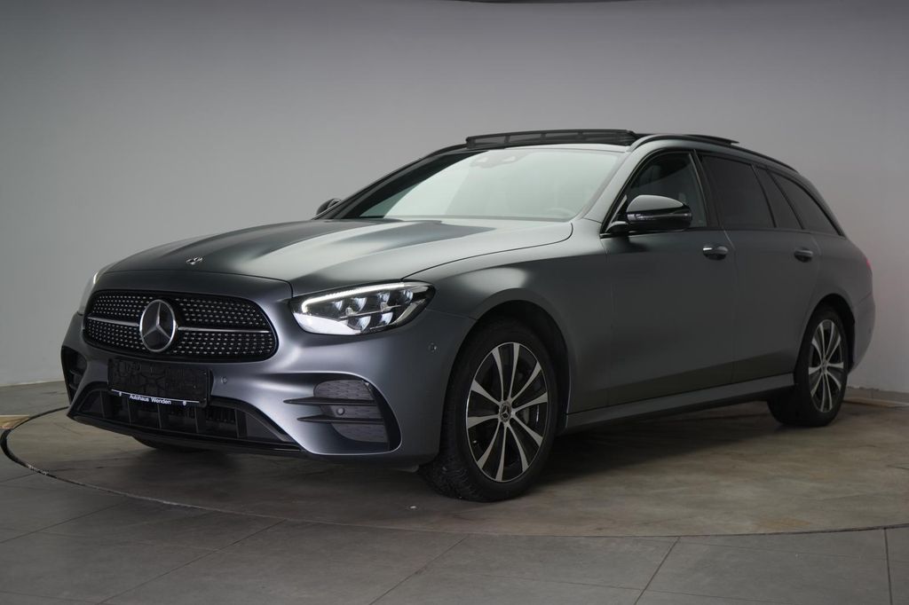 Mercedes-Benz E 300 2022