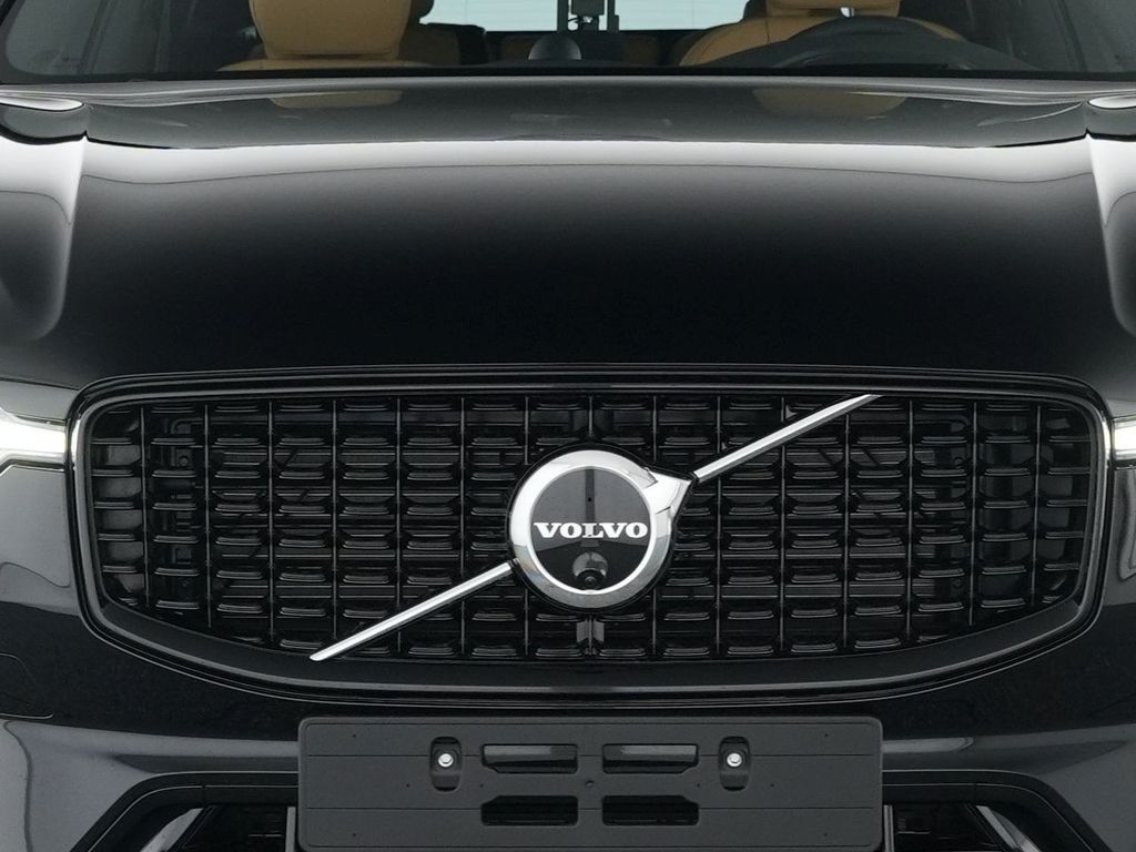 Volvo XC60 2025