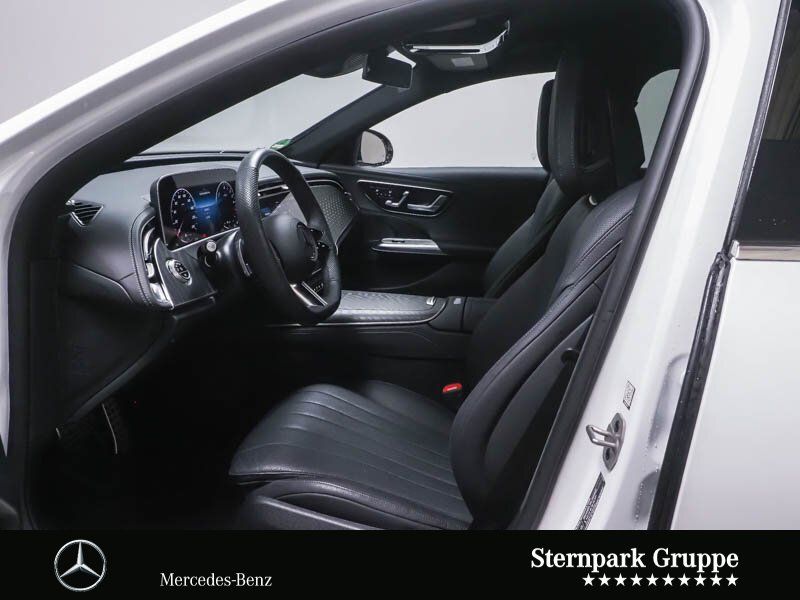 Mercedes-Benz E 300 2025