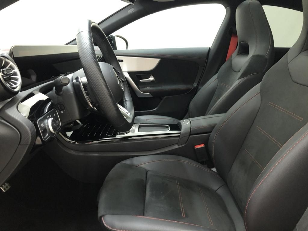 Mercedes-Benz CLA 35 AMG 2024