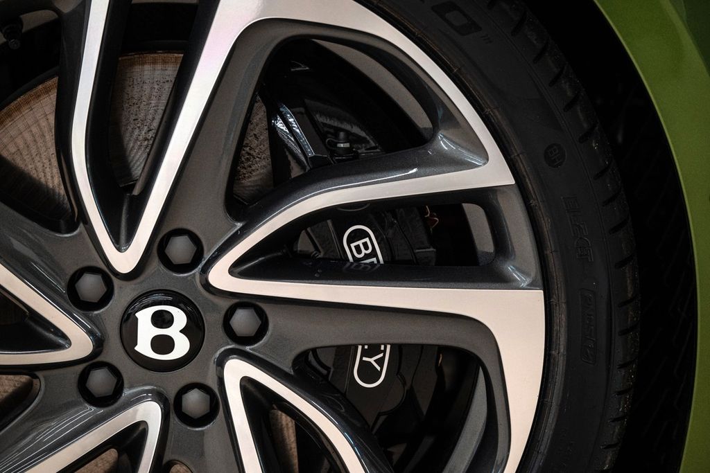 Bentley Continental GTC 2025