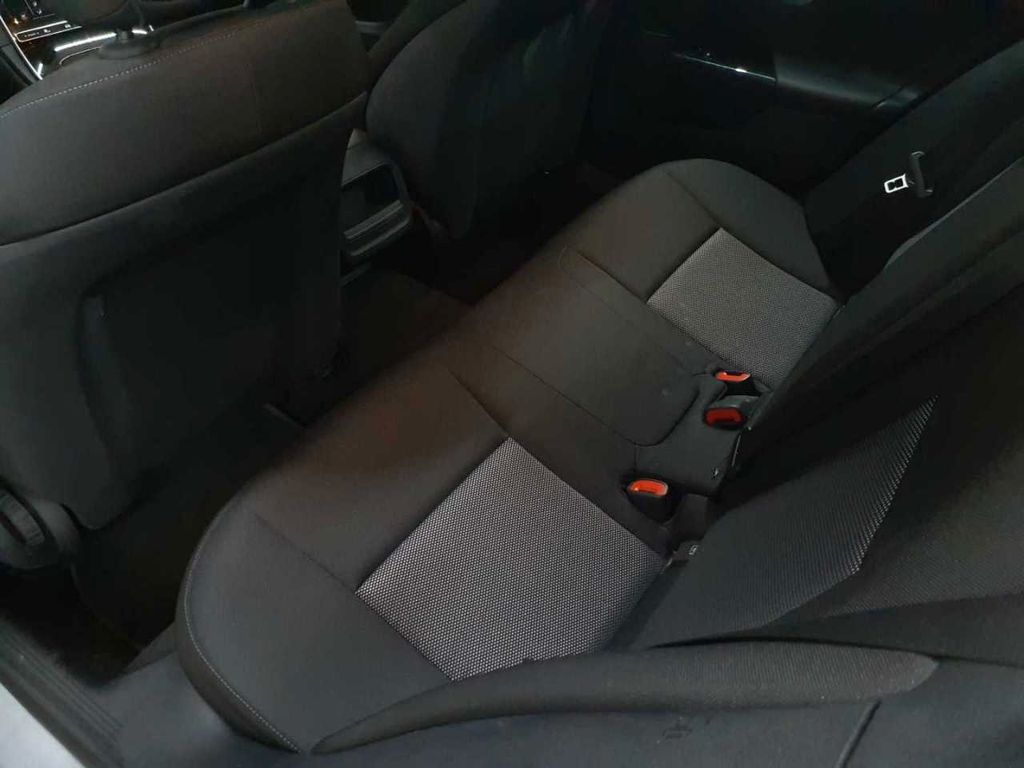 Mercedes-Benz C 200 2022